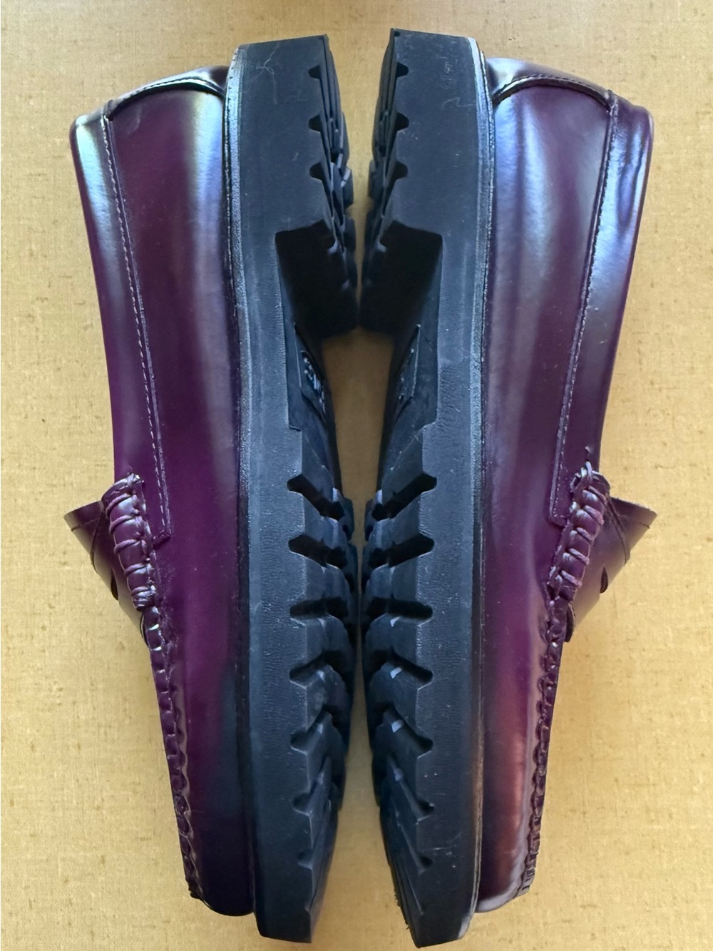 G.H.BASS Women's Plum Leather Whitney Candy Lug Weejun Loafer Flats - Plum - 8 - Picture 3 of 10